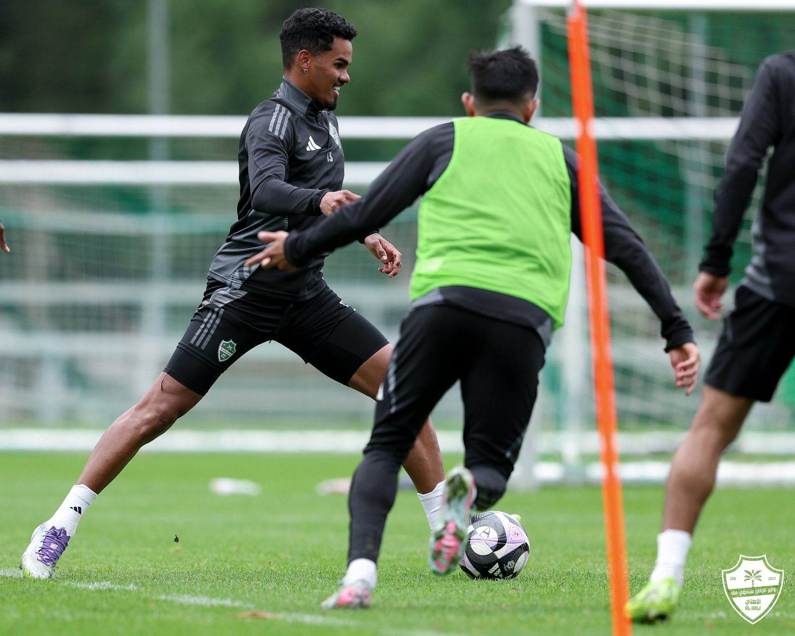 جماهير القادسية تستغرب قرار مشاركة الأهلي في السوبر