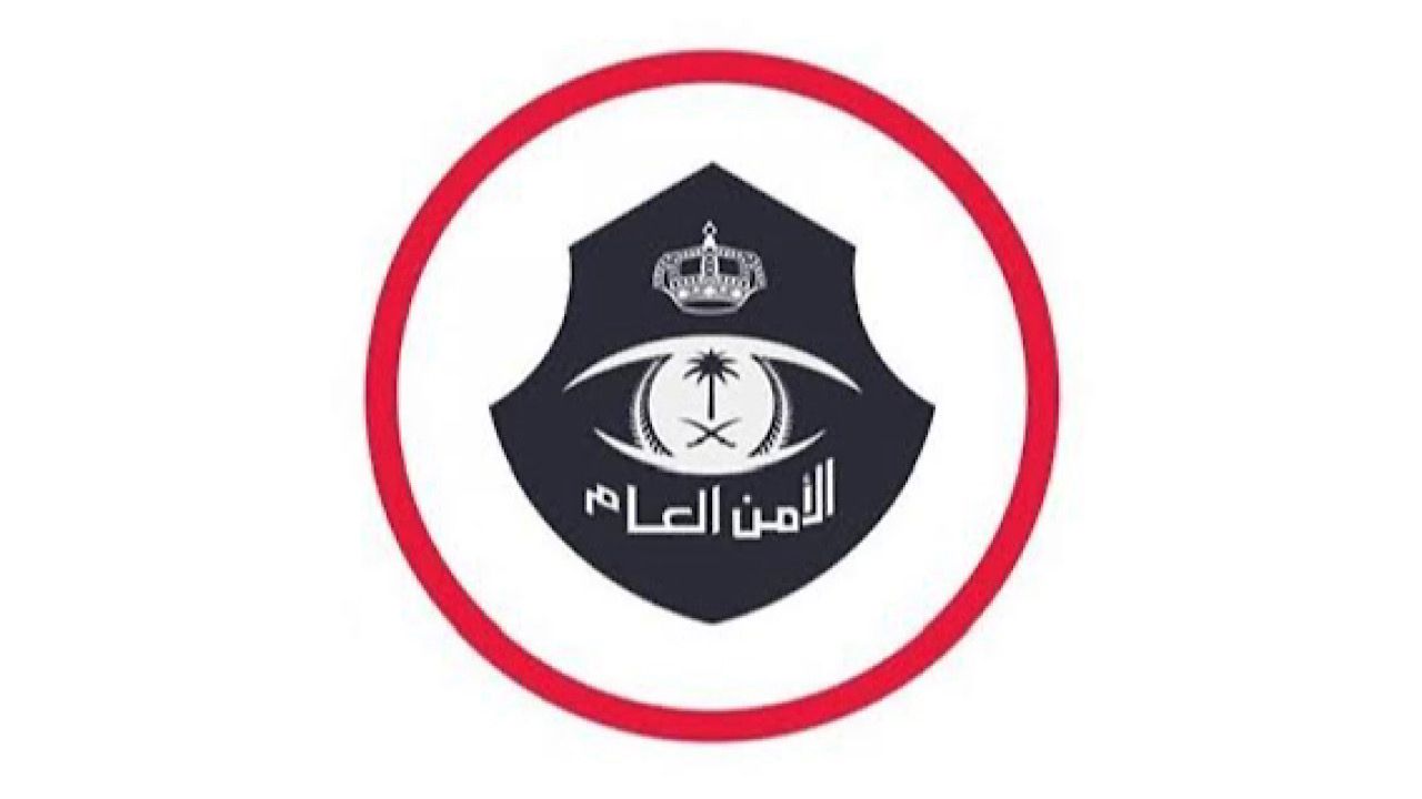 دوريات الأمن تقبض على شخص لإتلافه محلًا تجاريًا بجدة .. فيديو