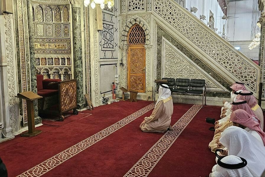 الفالح يصلي في المسجد الأموي خلال زيارته الرسمية إلى دمشق .. صور
