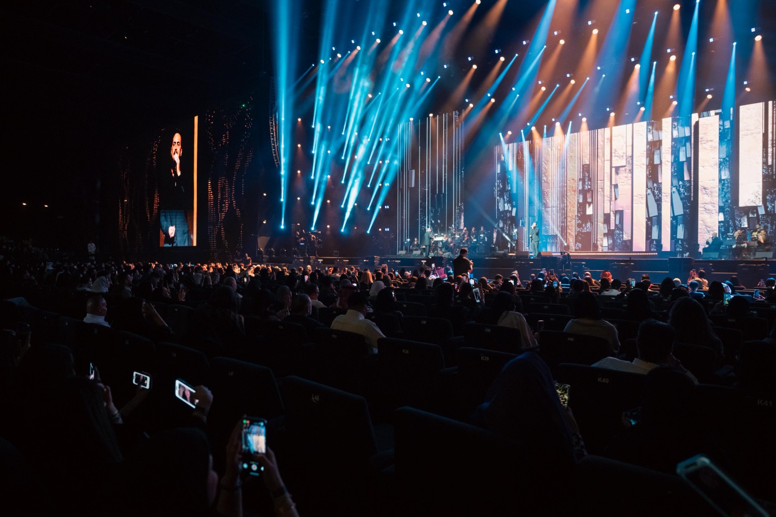 ليلة ساحرة لحفل إليسا ووائل جسار في عبادي الجوهر أرينا بجدة