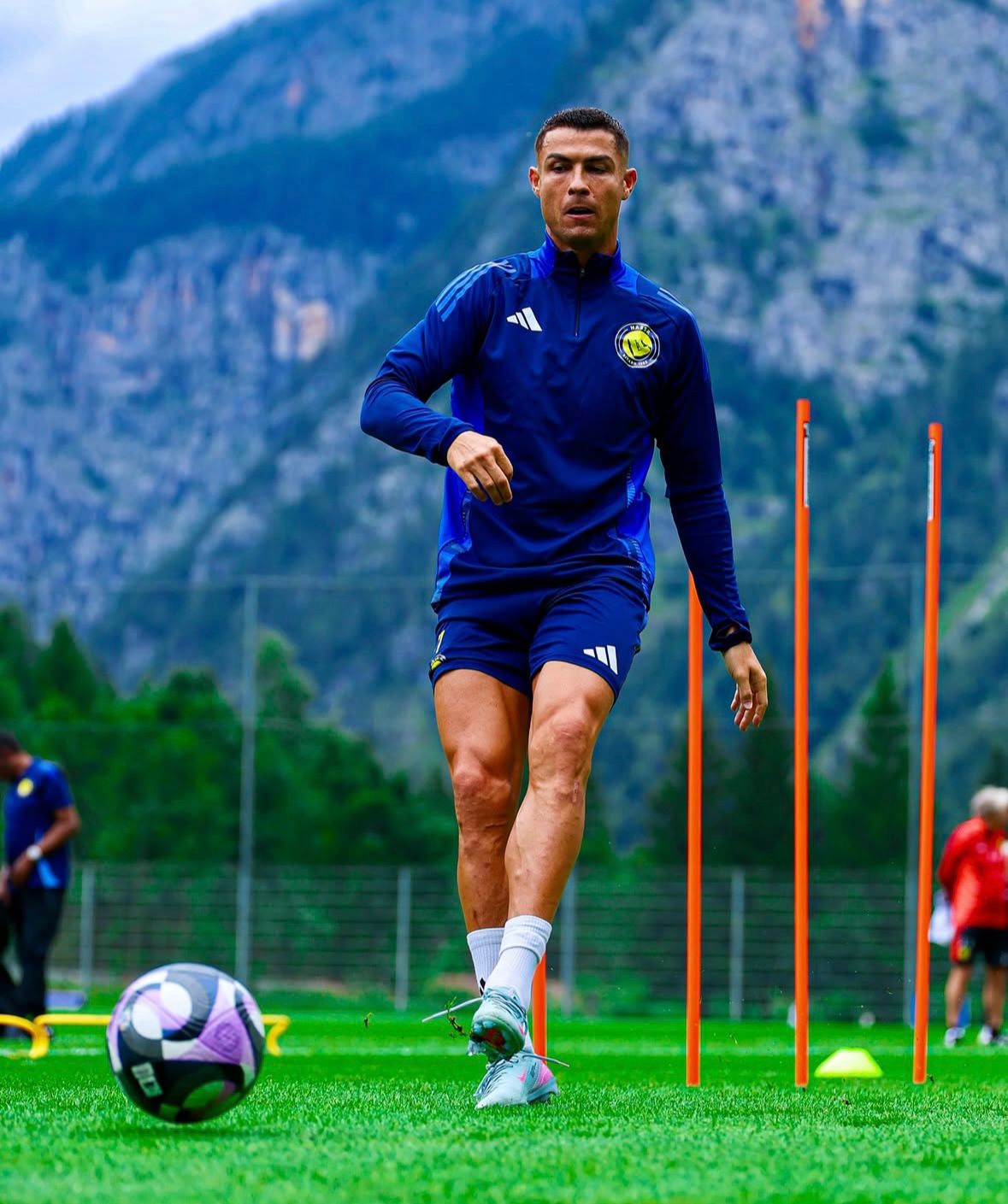 أول تعليق لرونالدو بعد العودة لتدريبات النصر