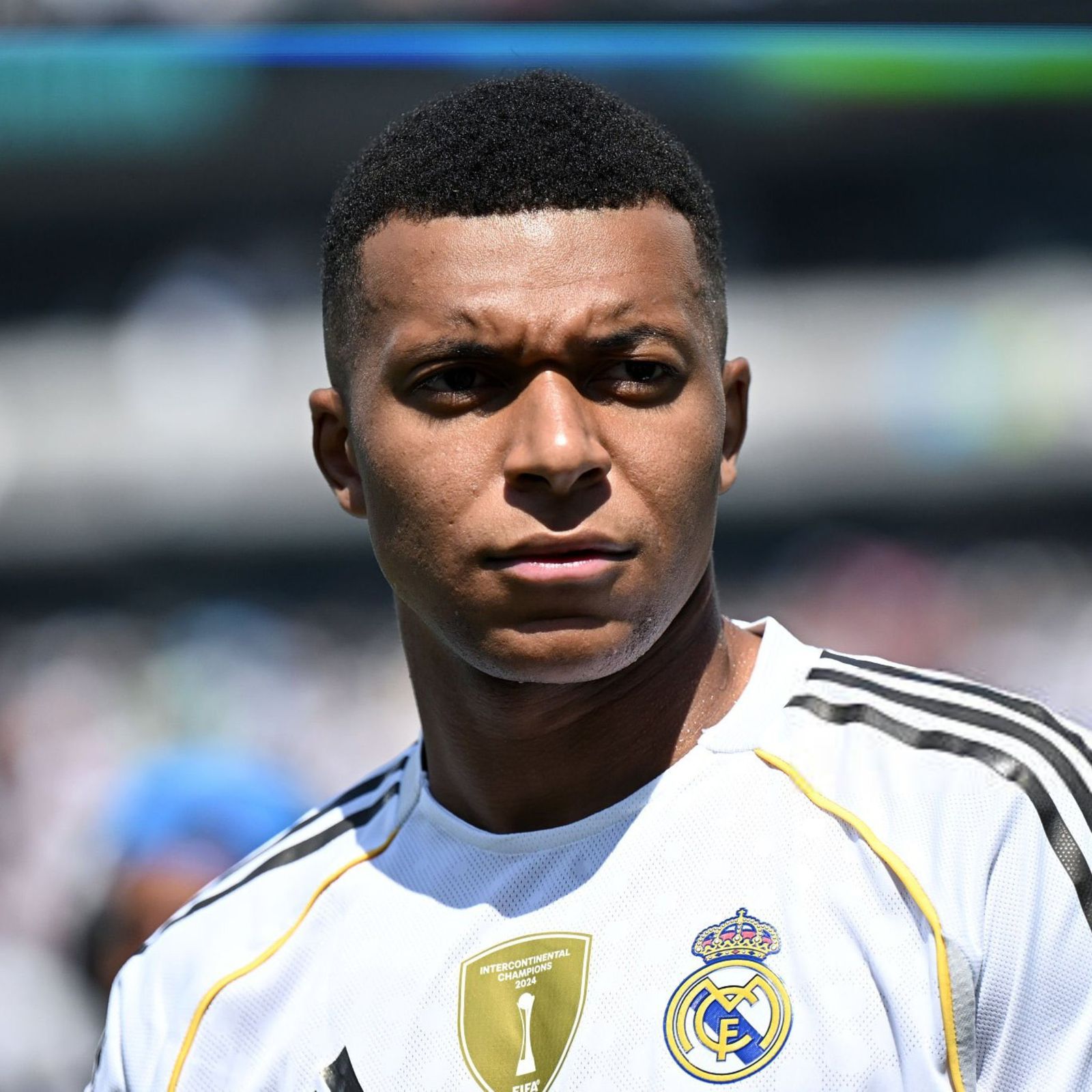 فلورنتينو بيريز يحلم بجمع مبابي وهالاند في هجوم ريال مدريد