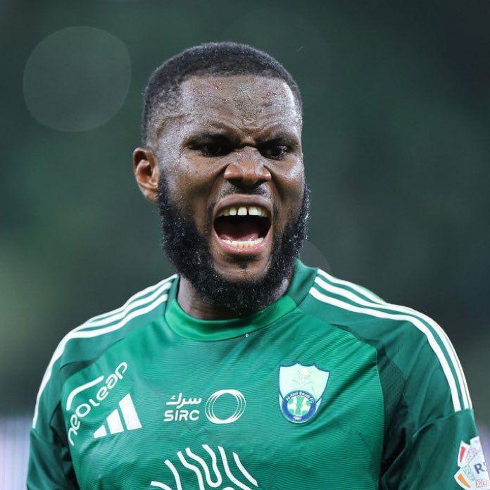 المدير الرياضي لـ فيورنتينا: كيسيه خارج حسابات النادي