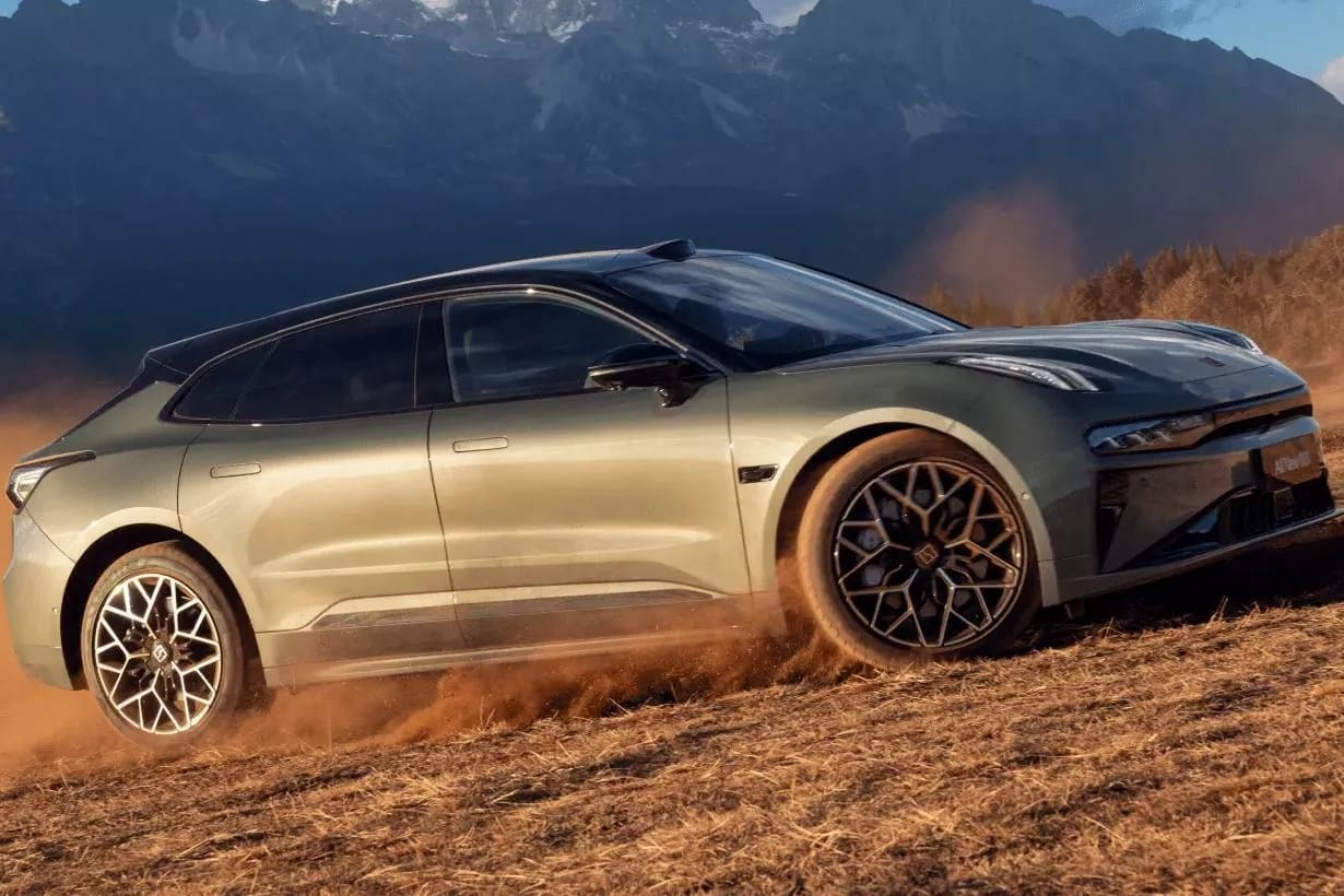 زيكر 001 : أول سيارة كهربائية مدرعة تظهر في شوارع البرازيل .. صور