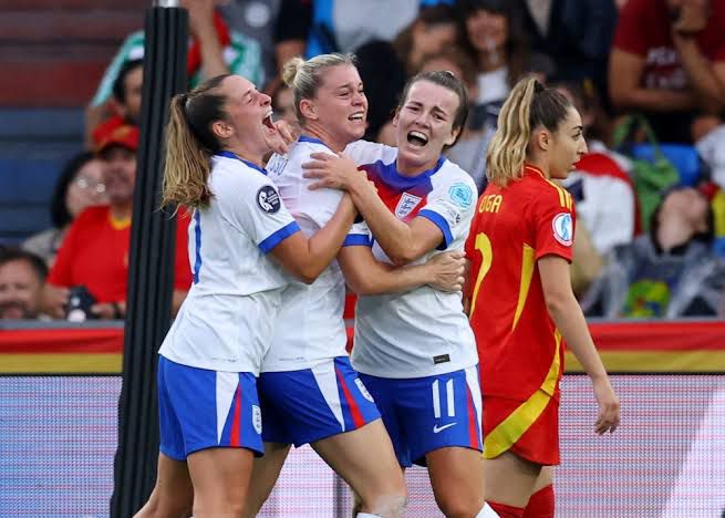 إنجلترا تتوج ببطولة أوروبا للسيدات بعد فوزها على إسبانيا