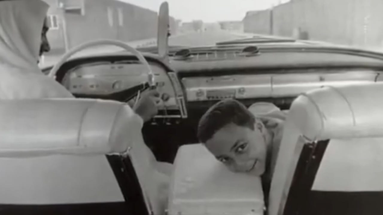 لقطات نادرة ومؤثرة من طفولة الأمير مشهور بن سعود