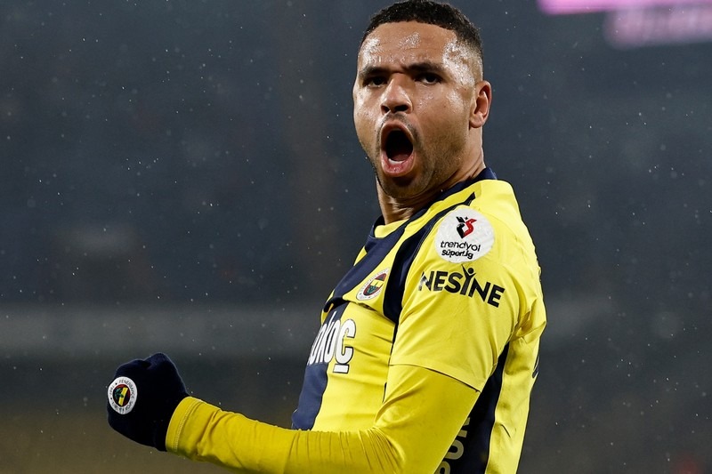 مدرب فنربخشة يحدد شرط التخلي عن يوسف النصيري