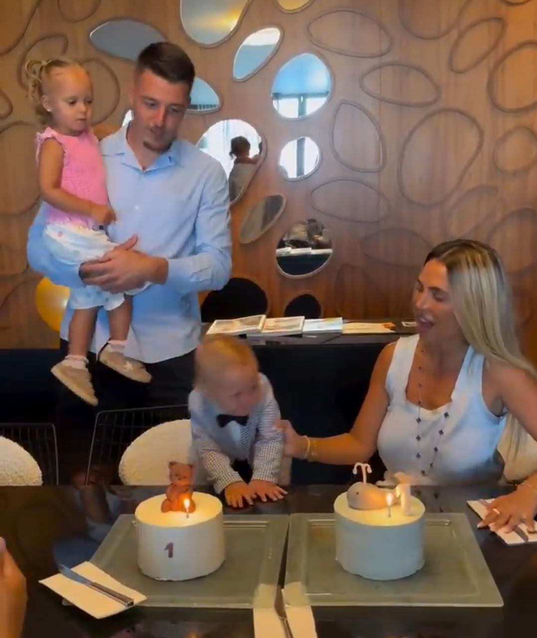 سافيتش يحتفل بعيد ميلاد نجله .. فيديو