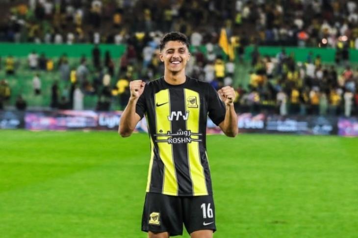 موريرينسي وكاراغومروك يتنافسان لضم فيصل الغامدي