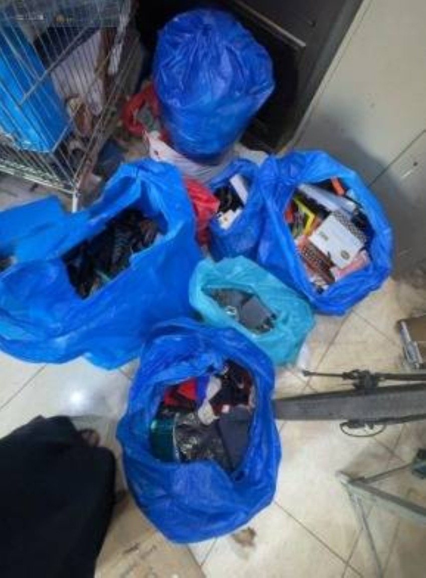 أمانة جدة تصادر 2.7 طن من الفواكه وتزيل بسطات عشوائية بالعزيزية