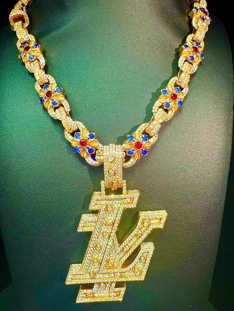 لامين يامال يحتفل بيوم ميلاده الـ18 بحفل سري وهدية خرافية من إل ألفا