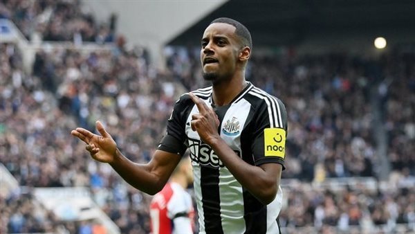 اجتماع حاسم بين إيزاك ومدرب نيوكاسل لحسم مستقبله