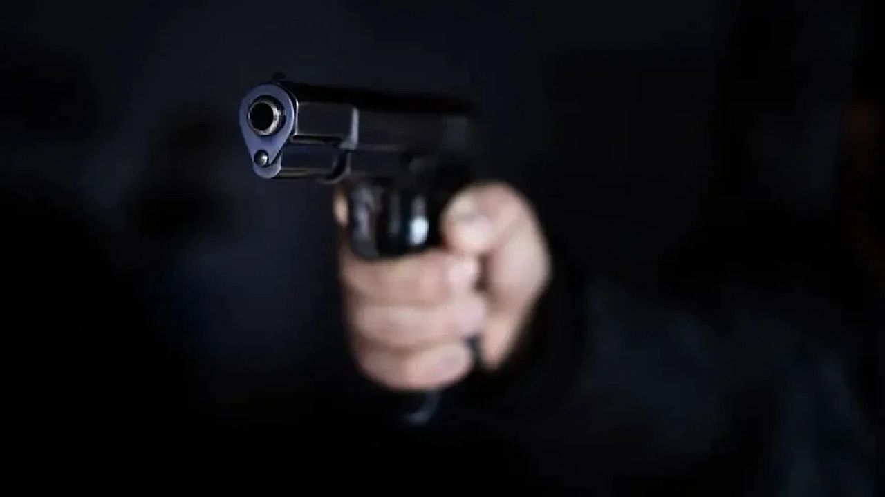 الإعدام لشاب قتل أسرته بالكامل لمنعه من الخروج