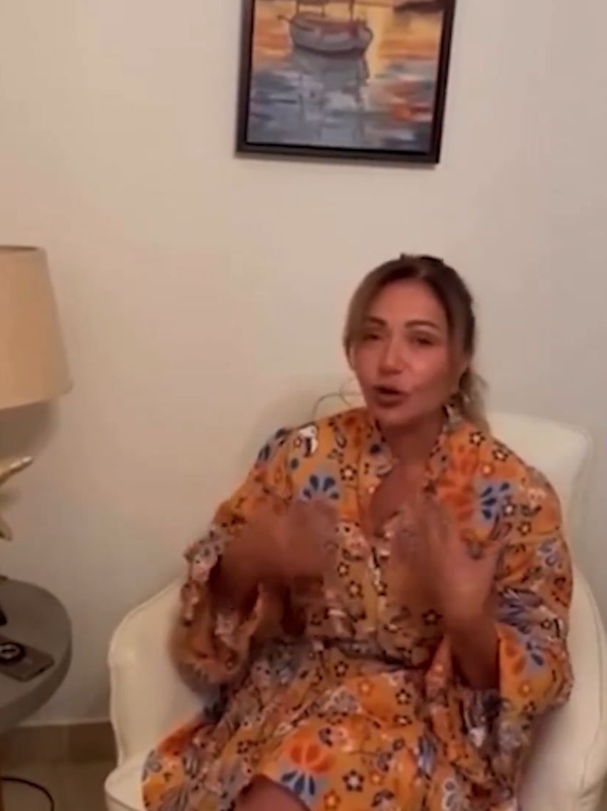 ليلى علوي تطمئن جمهورها بعد حادث الساحل الشمالي.. فيديو