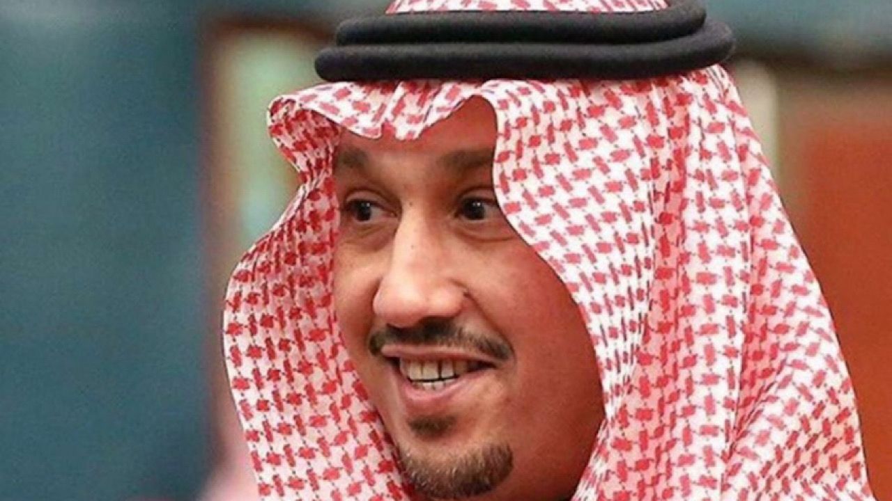 الأمير فهد بن خالد يحضر لقاء الأهلي ونيوم