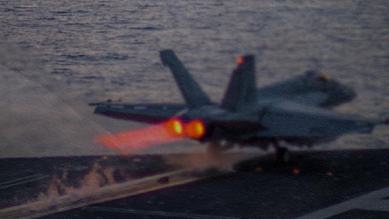 تحطم طائرة من طراز F18 تابعة للبحرية الأمريكية