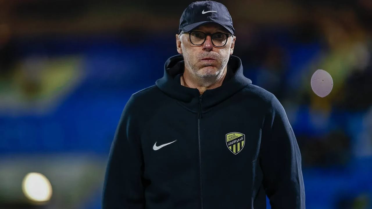 جستنيه يهاجم مدرب الاتحاد وبنزيما بعد الخسارة أمام النصر