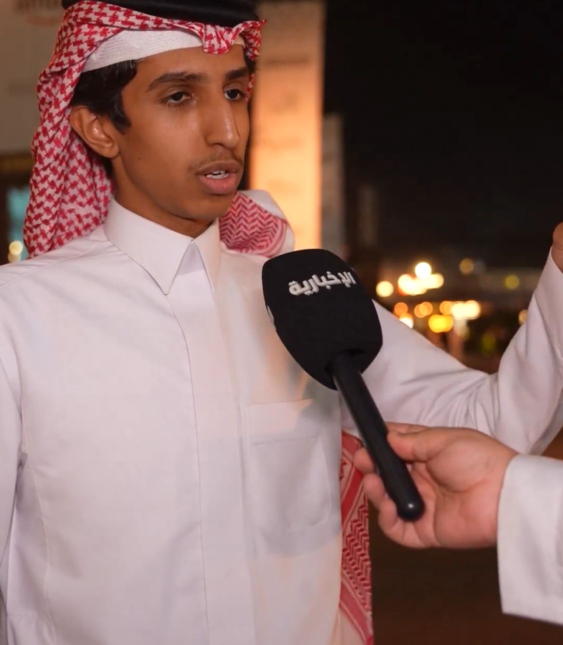 الطلاب يرحبون بقرار العودة إلى الفصلين الدراسيين: راحة وتنظيم.. فيديو