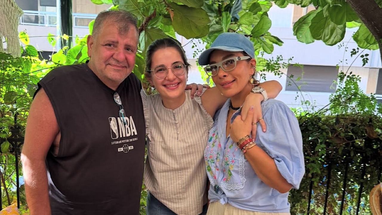 شام الذهبي تجمع أصالة وأيمن الذهبي في صورة سعيدة