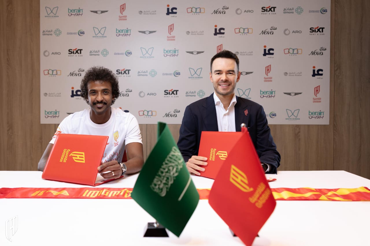 ياسر الشهراني يعود إلى القادسية بعقد يمتد حتى 2027