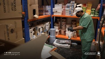 حملة رقابية في الرياض تسفر عن إغلاق مقاهي مخالفة.. صور