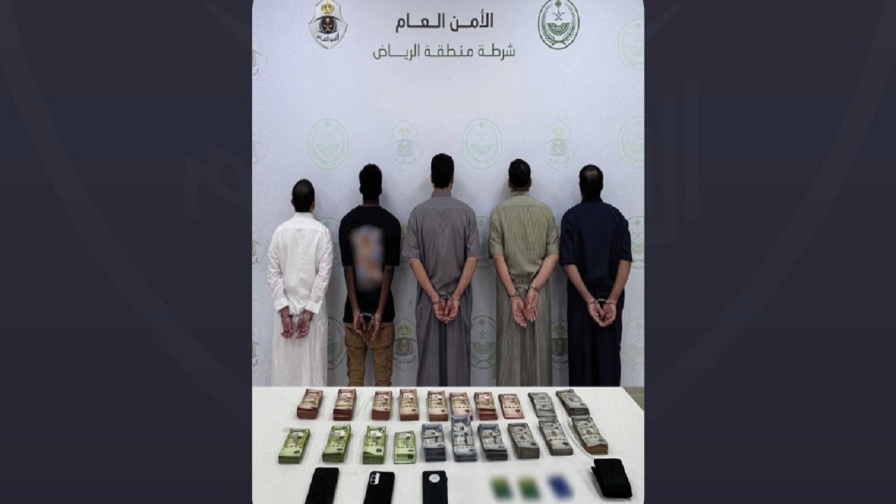 القبض على 5 محتالين لنشرهم إعلانات وهمية لتأجير وحدات سكنية بالرياض.. فيديو