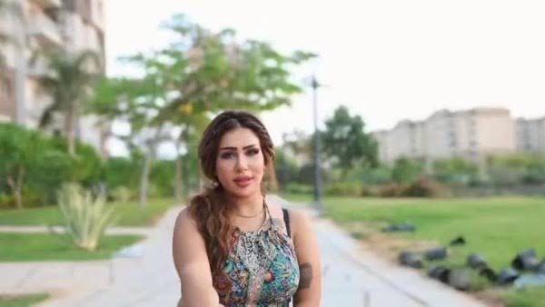 القبض على البلوجر لوليتا بسبب مقاطع مخلة