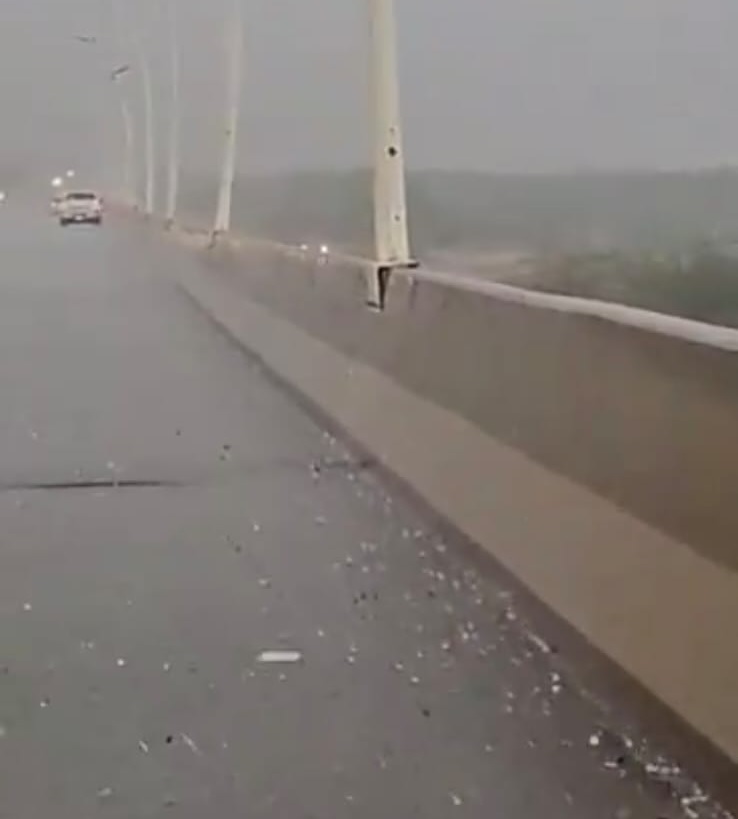 المسند يوثق كثافة العواصف الرعدية وتساقط الثلوج في جازان.. فيديو