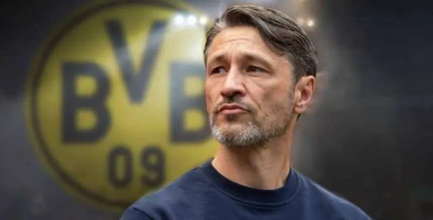 دورتموند يعلن تجديد عقد مدربه حتى 2027