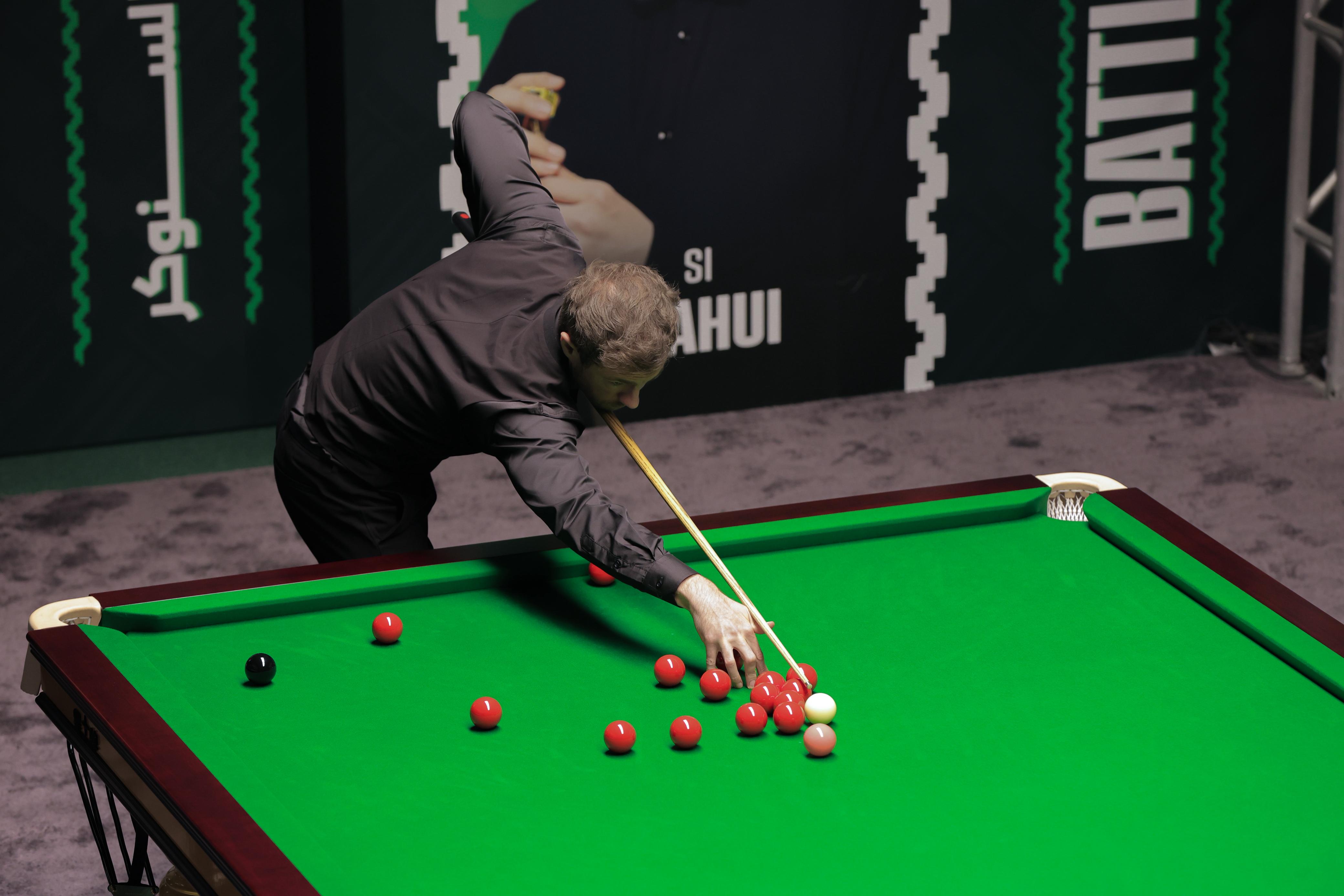 في منافسات بطولة الماسترز للسنوكر.. أرقام استثنائية وإشادات عالمية بتنظيم المملكة.. صور