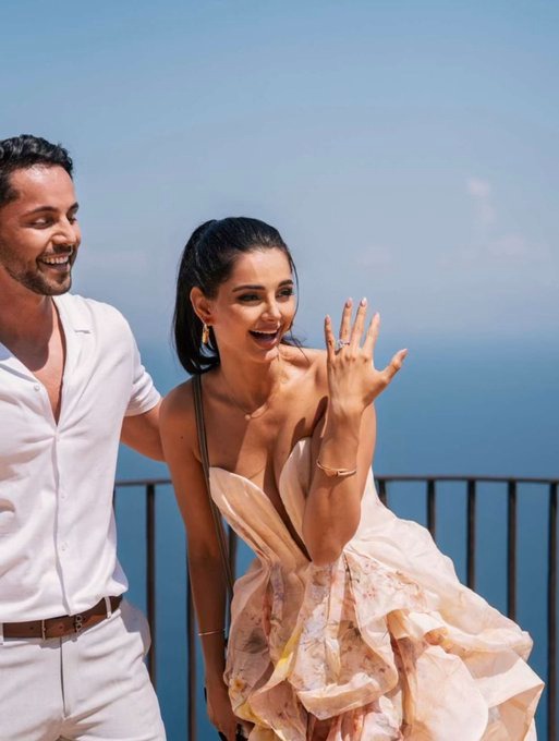 مهلاقا جابري تعلن زواجها.. صور