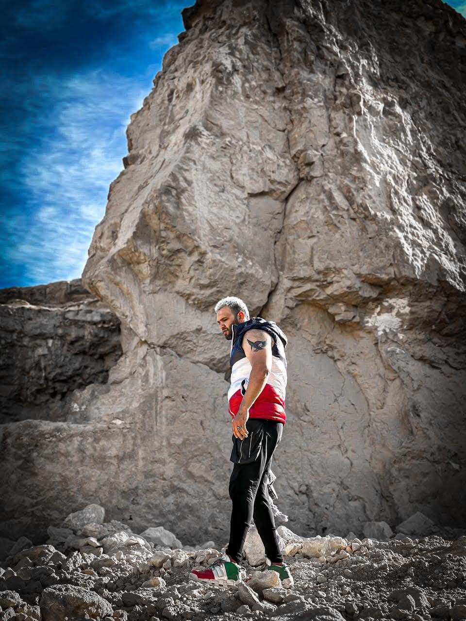 القبض على لوشا بعد بلاغات تتهمه بالتحريض على الفسق والفجور