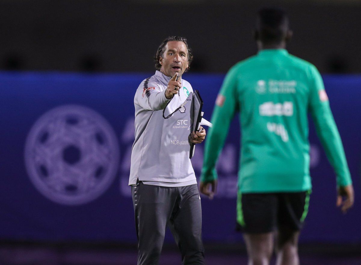 خوان بيتزي: البليهي كثيرا ما يلجأ إلى الاستفزاز داخل المستطيل الأخضر