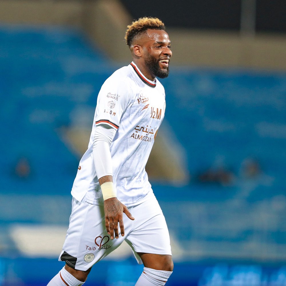 الصائغ يكشف سبب إيقاف نادي الشباب ورفع الحظر عن التسجيل.. فيديو