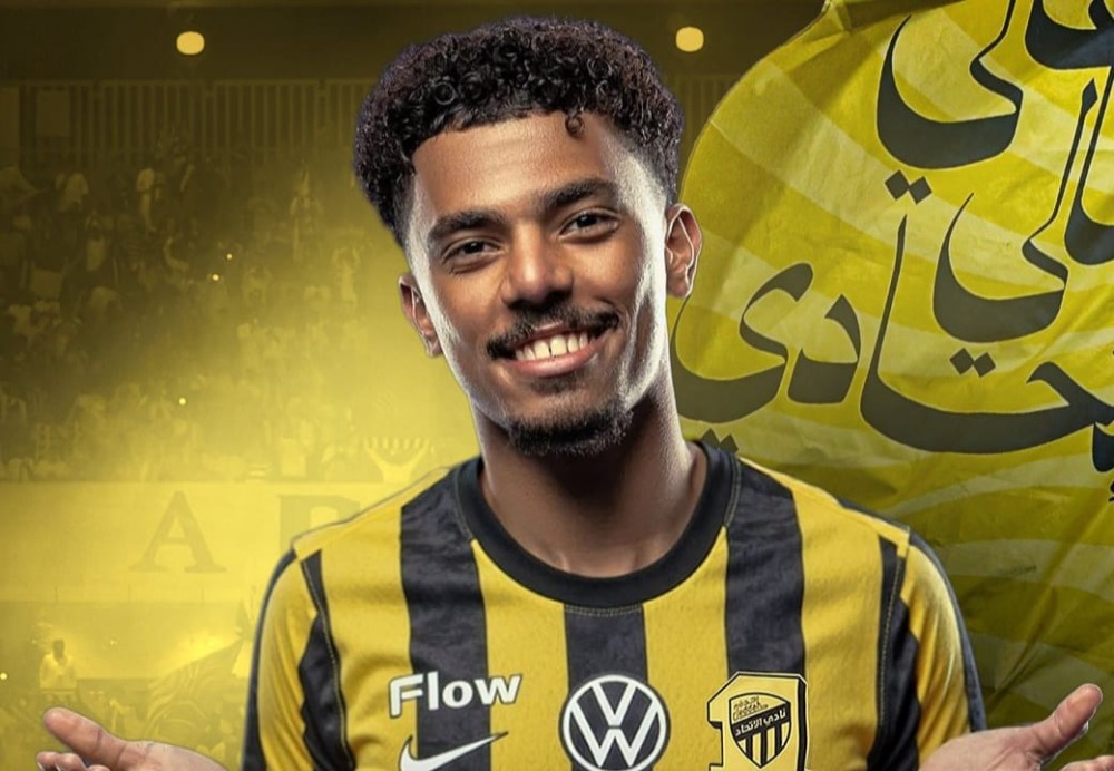 العبسي وأحمد الجليدان ينضمان لبعثة الاتحاد إلى هونج كونج