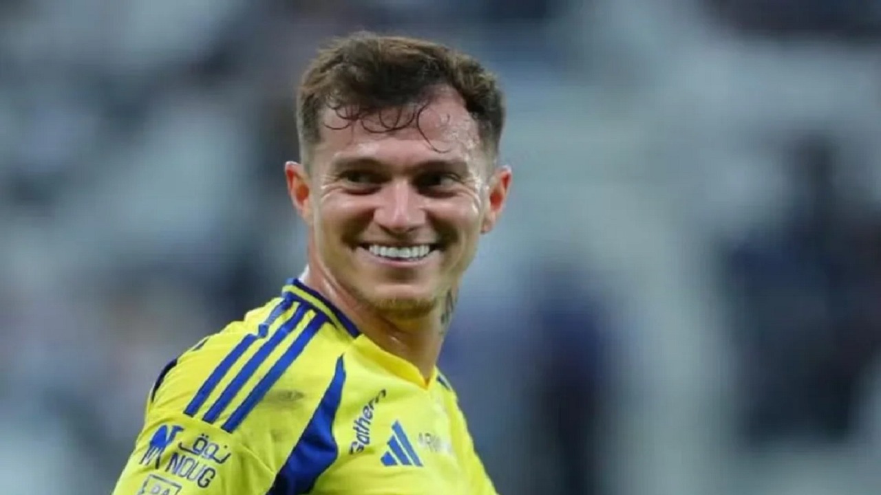 الدرعية يقترب من ضم أوتافيو