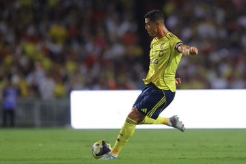 النصر يتغلب على الاتحاد ويتأهل لنهائي كأس السوبر