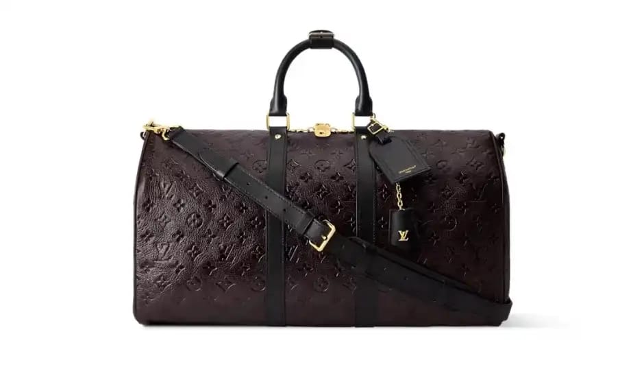 رونالدو يمنح جورجينا 5 هدايا خرافية.. صور