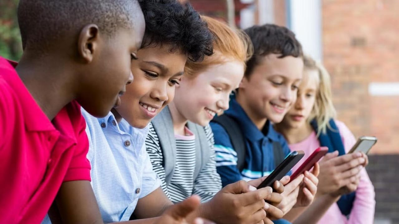 مستشارة أسرية: المحتوى الهابط يدفع 41% من الأطفال لحلم الشهرة.. فيديو