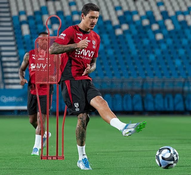 الهلال يواجه الفيحاء وديا استعدادا لانطلاق الدوري