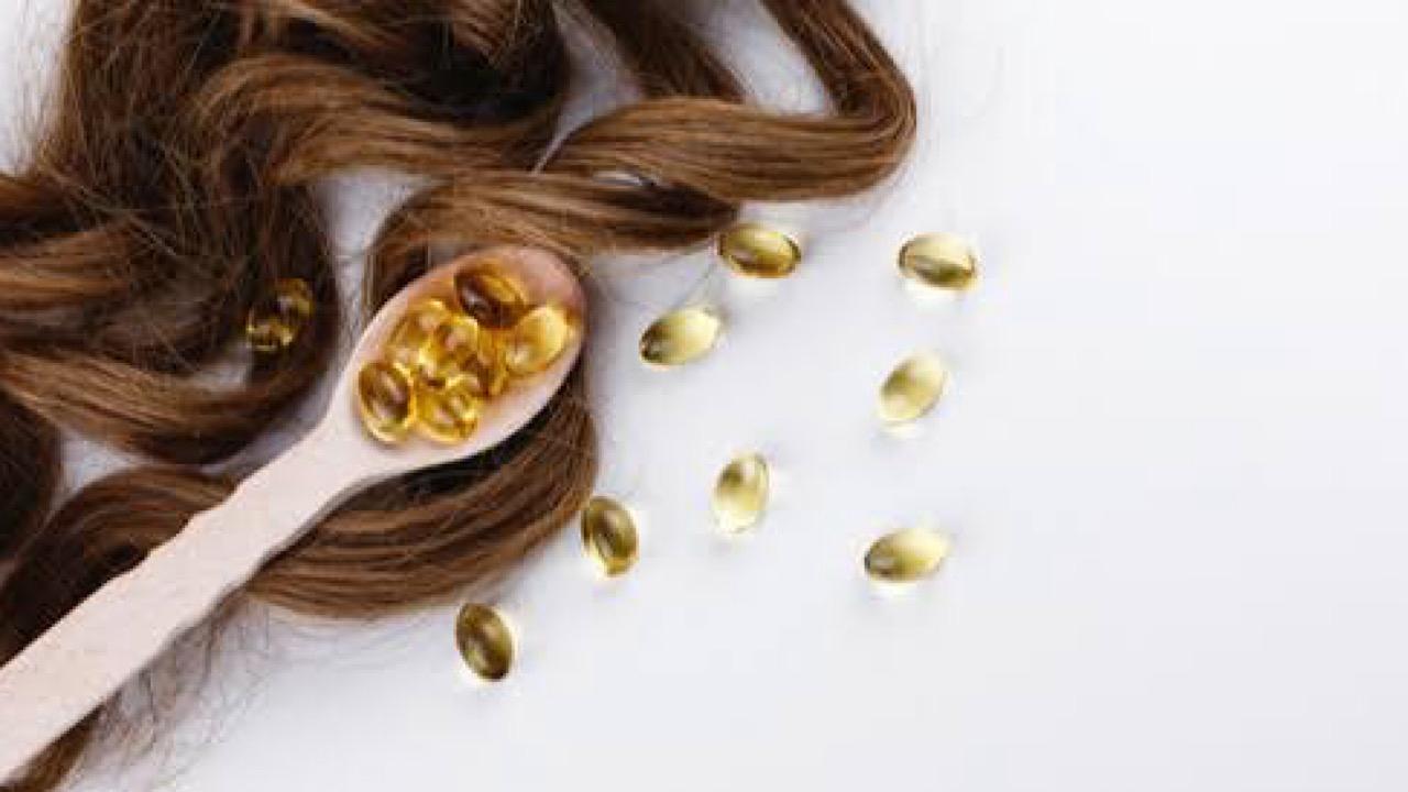 7 فيتامينات ومعادن يجب فحصها عند تساقط شعر النساء