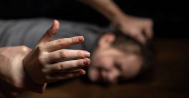 لص يتحرش بفتاة أثناء محاولته سرقة شقتها في مصر