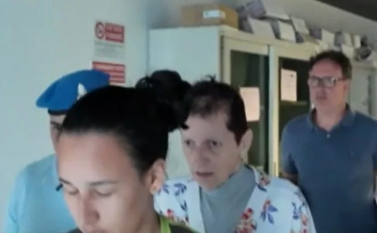 أم تقتل ابنها وتقطع جثته بمساعدة زوجته .. صور