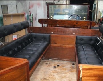 أول سيارة في الرياض بين روايتين تاريخيتين.. صور