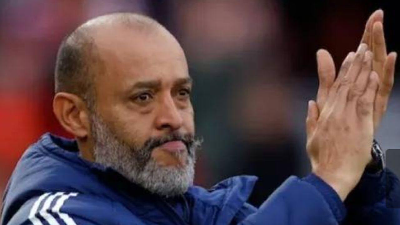 نوتنغهام يدرس إقالة سانتو