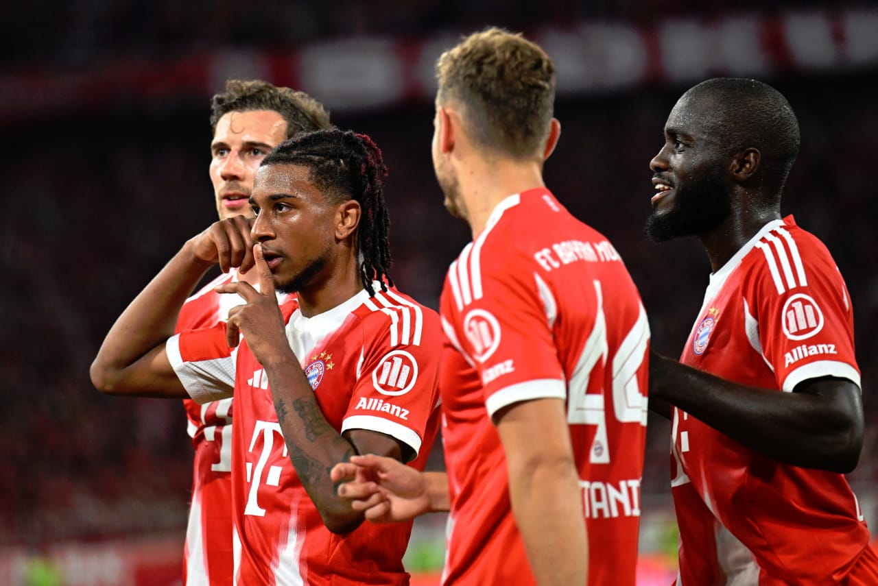 بايرن ميونخ يسحق لايبزيغ بسداسية في افتتاح البوندسليغا .. صور