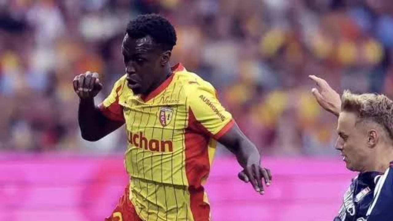 سعود عبد الحميد يدون أولى بصماته مع لانس في الدوري الفرنسي .. فيديو