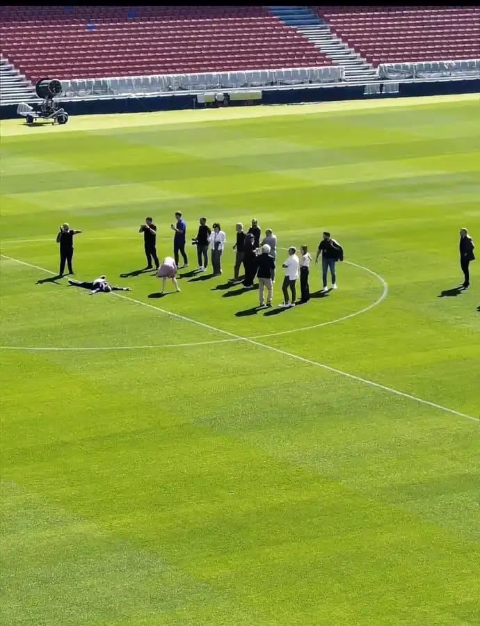 صورة مسربة للابورتا على عشب كامب نو تشعل الجدل قبل العودة المنتظرة