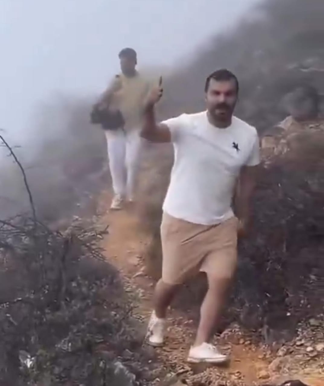 آخر ظهور للشاعر سعود القحطاني قبل وفاته في سلطنة عمان .. فيديو