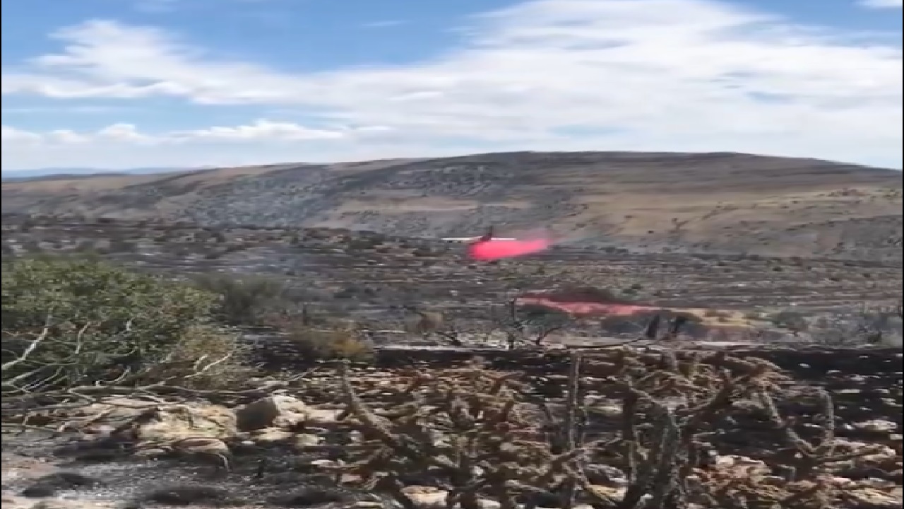خطأ طيار يهدد طائرة مكافحة حرائق في نيو مكسيكو.. فيديو